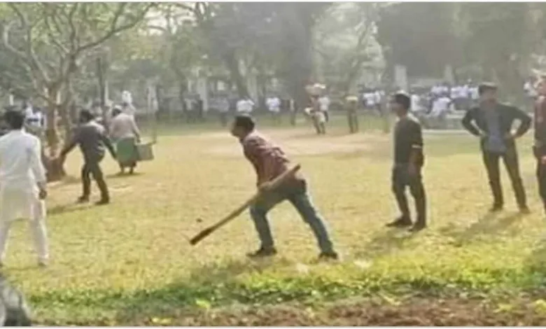 ছাত্রলীগের প্রতিষ্ঠাবার্ষিকীর উদ্বোধনী অনুষ্ঠানে দুই পক্ষের সংঘর্ষ