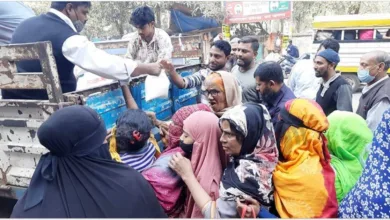 পনেরো দিনে অন্তত হাজার কোটি টাকা হাতিয়ে নিয়েছে ভোজ্য তেলের সিন্ডিকেট