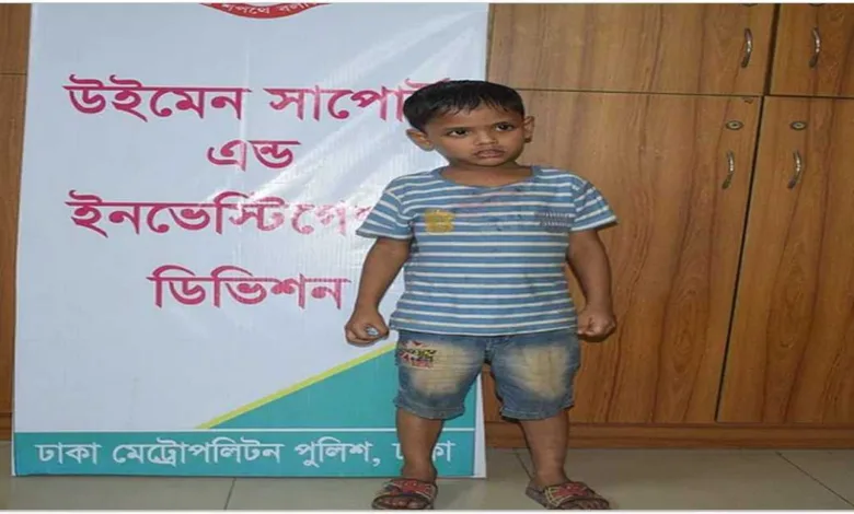 চার বছরের শিশু রাব্বি বাবা মাকে খুঁজছে