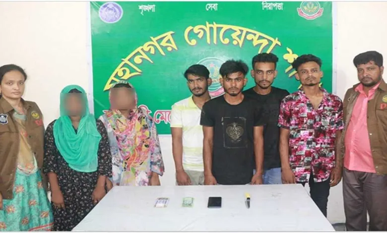 নারী দিয়ে ফাঁদ পেতে ফাঁসিয়ে অপহরণকারী প্রতারক চক্রের ছয় সদস্য আটক