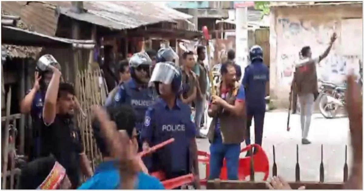 মাগুরায় বিএনপির সমাবেশে আওয়ামী লীগের হামলা ও অস্ত্রের মহড়া