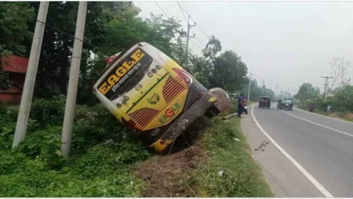 চলন্ত বাসে ডাকাতি শেষে এক নারী যাত্রীকে ধর্ষণের অভিযোগ