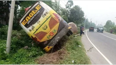 টাঙ্গাইলে চলন্ত বাসে ডাকাতি ও ধর্ষণের ঘটনায় জড়িত সন্দেহে একজন গ্রেপ্তার