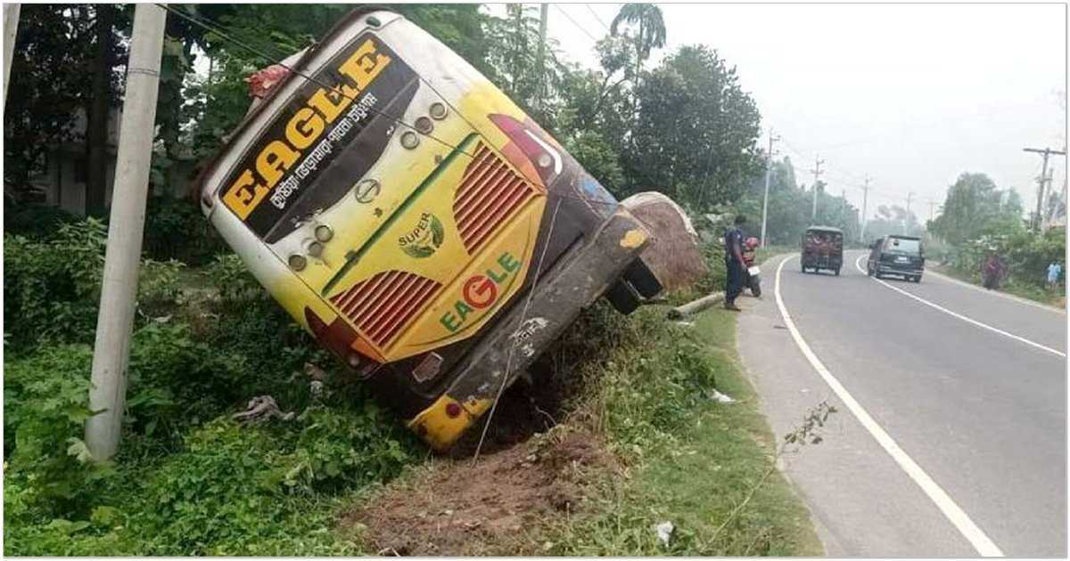 টাঙ্গাইলে চলন্ত বাসে ডাকাতি ও ধর্ষণের ঘটনায় জড়িত সন্দেহে একজন গ্রেপ্তার