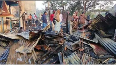 নেত্রকোনার খালিয়াজুরী উপজেলার লেপসিয়া বাজারে আগুন।