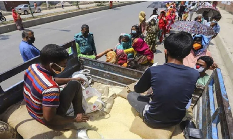 খোলাবাজারে ওএমএস বিক্রি কার্যক্রম চলবে বলে জানিয়েছেন খাদ্যমন্ত্রী