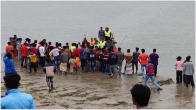 পদ্মা নদীতে ৩ ঘণ্টার ব্যবধানে ২ নৌকাডুবি নিখোঁজ ৩ঃরাজশাহী