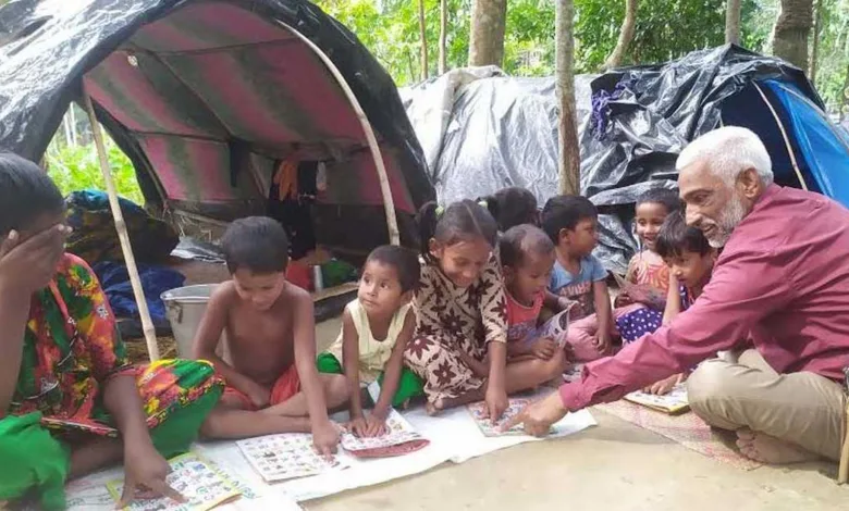 বেদে পল্লীর শিশুরা শিক্ষার সুযোগ থেকে বঞ্চিত