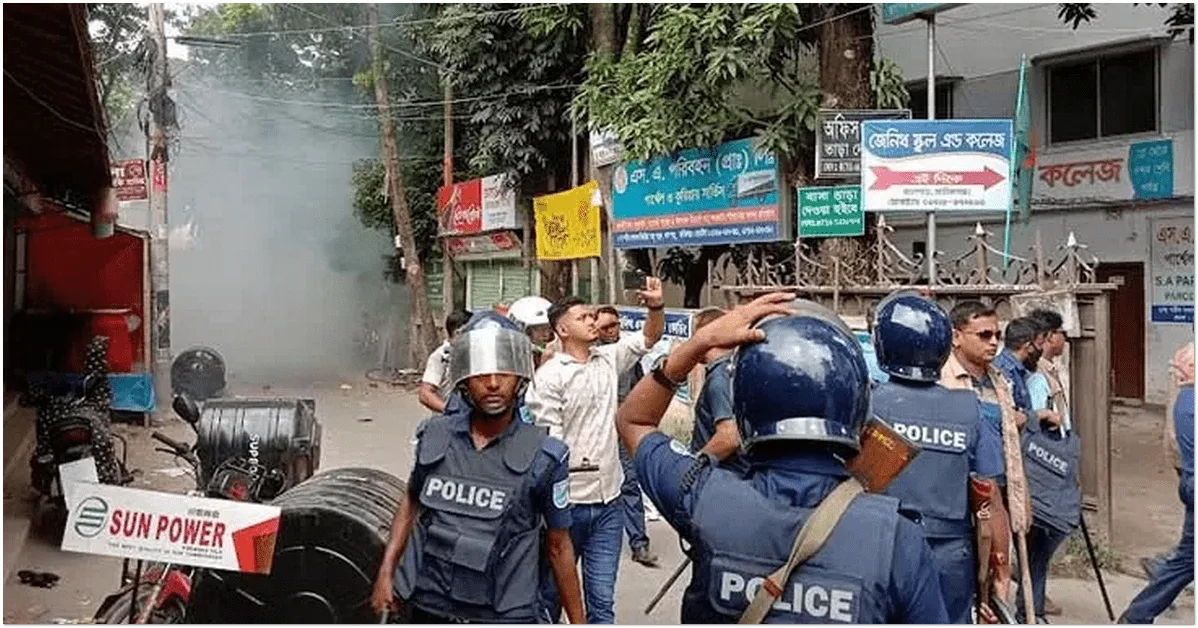 মানিকগঞ্জে পুলিশের সঙ্গে বিএনপির নেতা–কর্মীদের সংঘর্ষ আহত ৩০