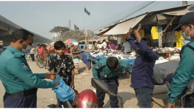 রাজধানীর সব প্রবেশমুখে চেকপোস্ট বসিয়ে তল্লাশি চালাচ্ছে পুলিশ